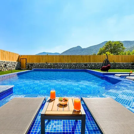 Sade 1 Secluded Large Pool Saribelen