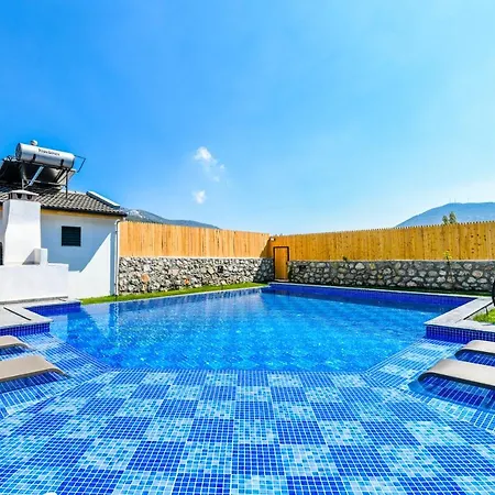 Sade 1 Secluded Large Pool *